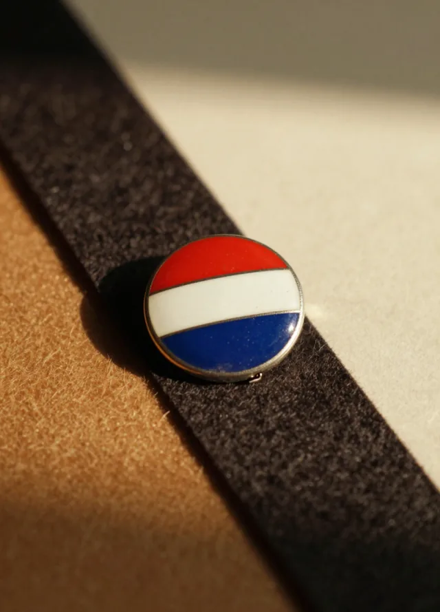 The Button — collectible card from U.S. Presidents Quiz
